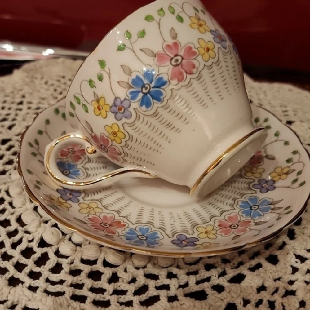 Tuscan fine bone china cup an saucer‎ England